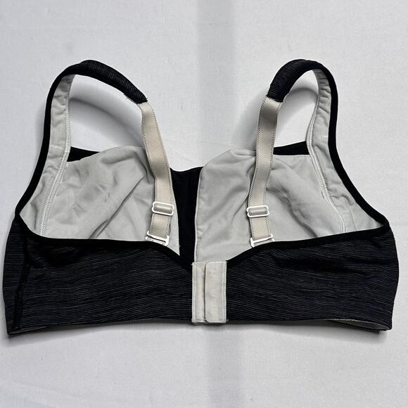 Lululemon Ta Ta Tanner II Adjustable Bra Size 6 - Picture 2 of 2